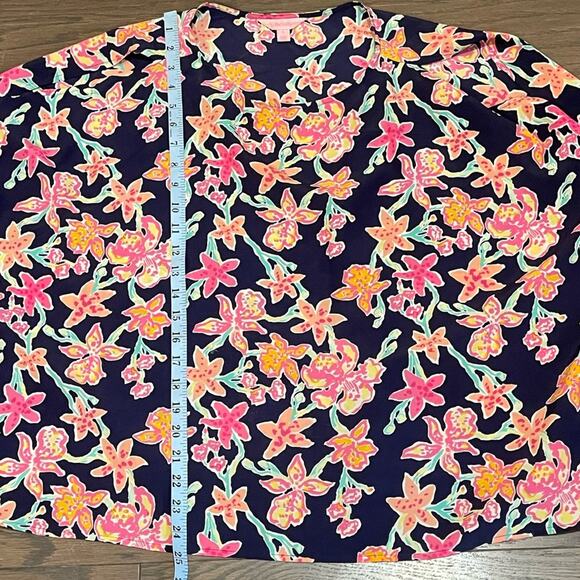 LILLY PULITZER 100% Silk Pretty Social Cold Shoulder Trace Top Size Small - Picture 7 of 9